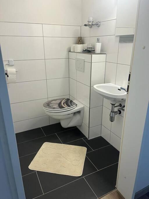 Ferienwohnung Outletcity Metzingen เมทซิงเงน ภายนอก รูปภาพ