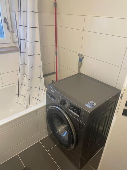 Ferienwohnung Outletcity Metzingen เมทซิงเงน ภายนอก รูปภาพ
